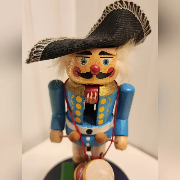 Vintage 1984 Schmid Nutcracker Rotating Music Figure